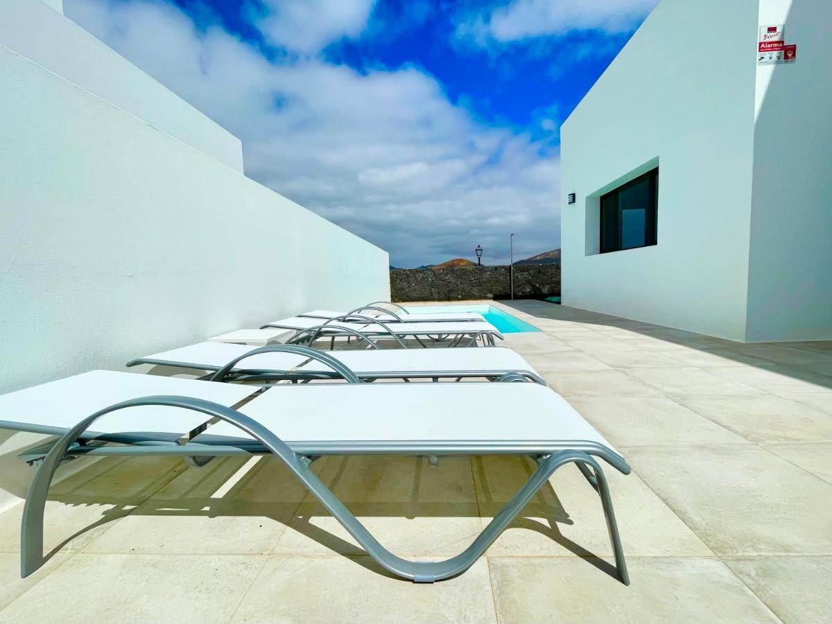 Villa Vulcano Uga Ngoại thất bức ảnh