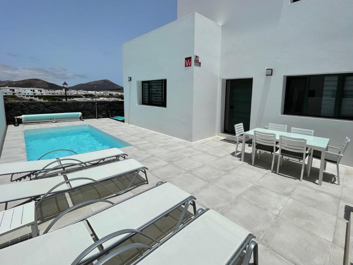 Villa Vulcano Uga Ngoại thất bức ảnh